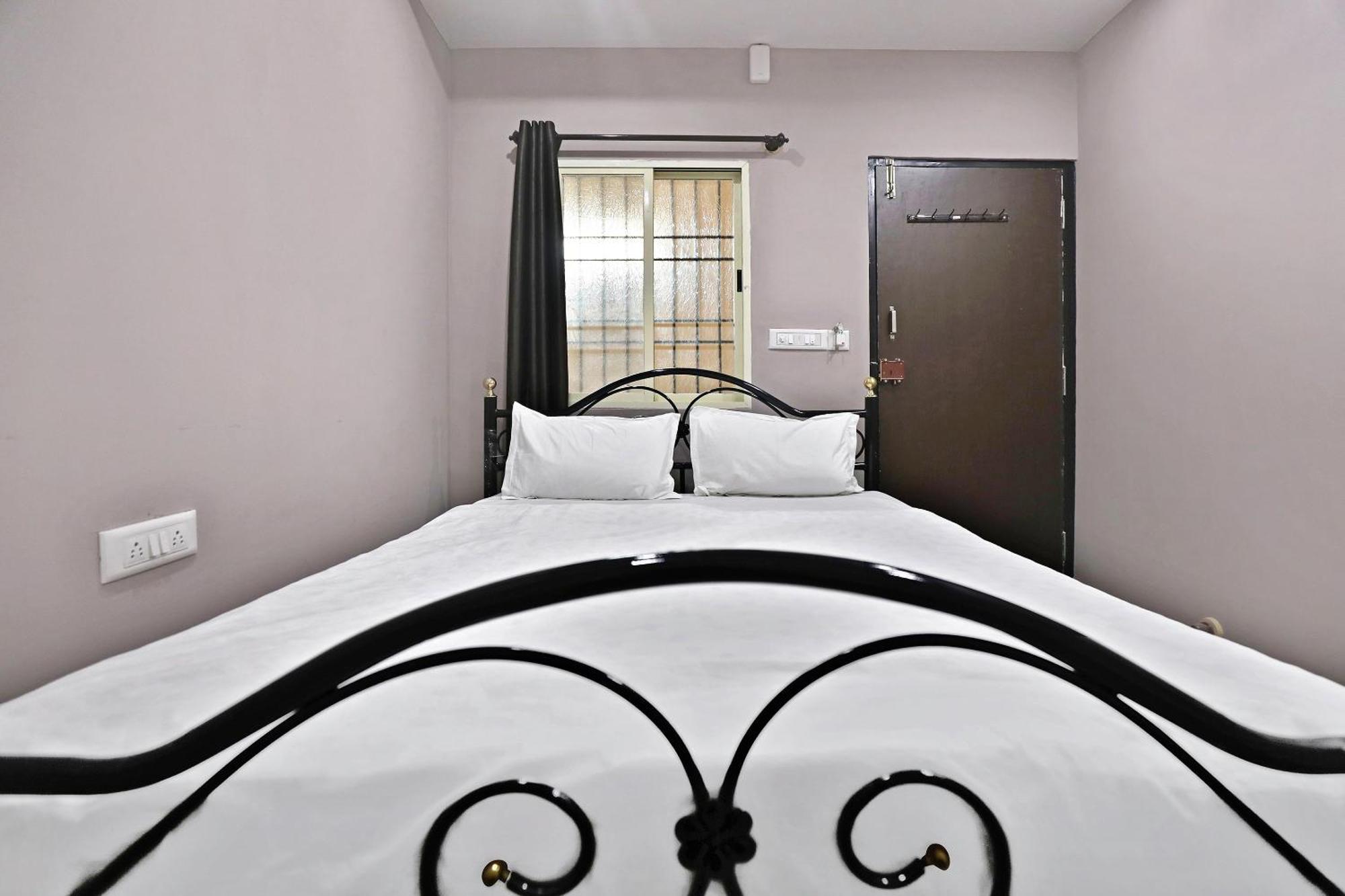 Hotel O Krishnaa Comforts Kanakapura Exteriör bild